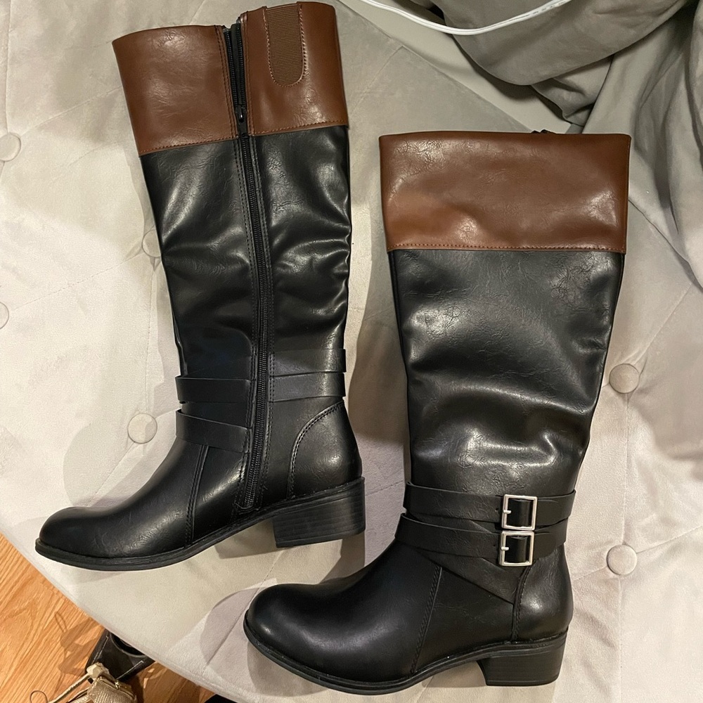 Womens brown and black tall boots